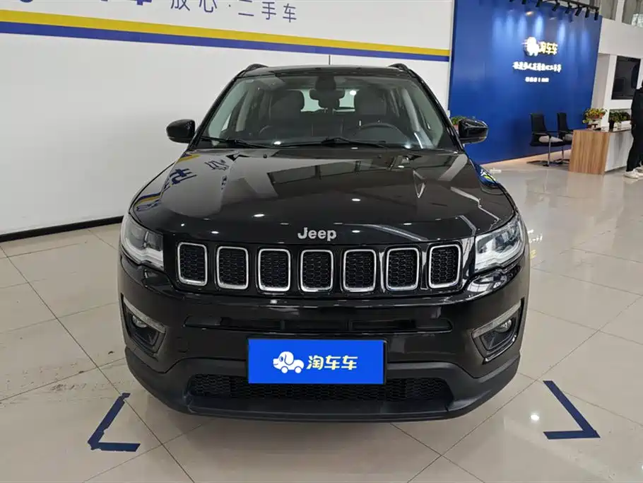 Jeep Compass 2017 — фото 2