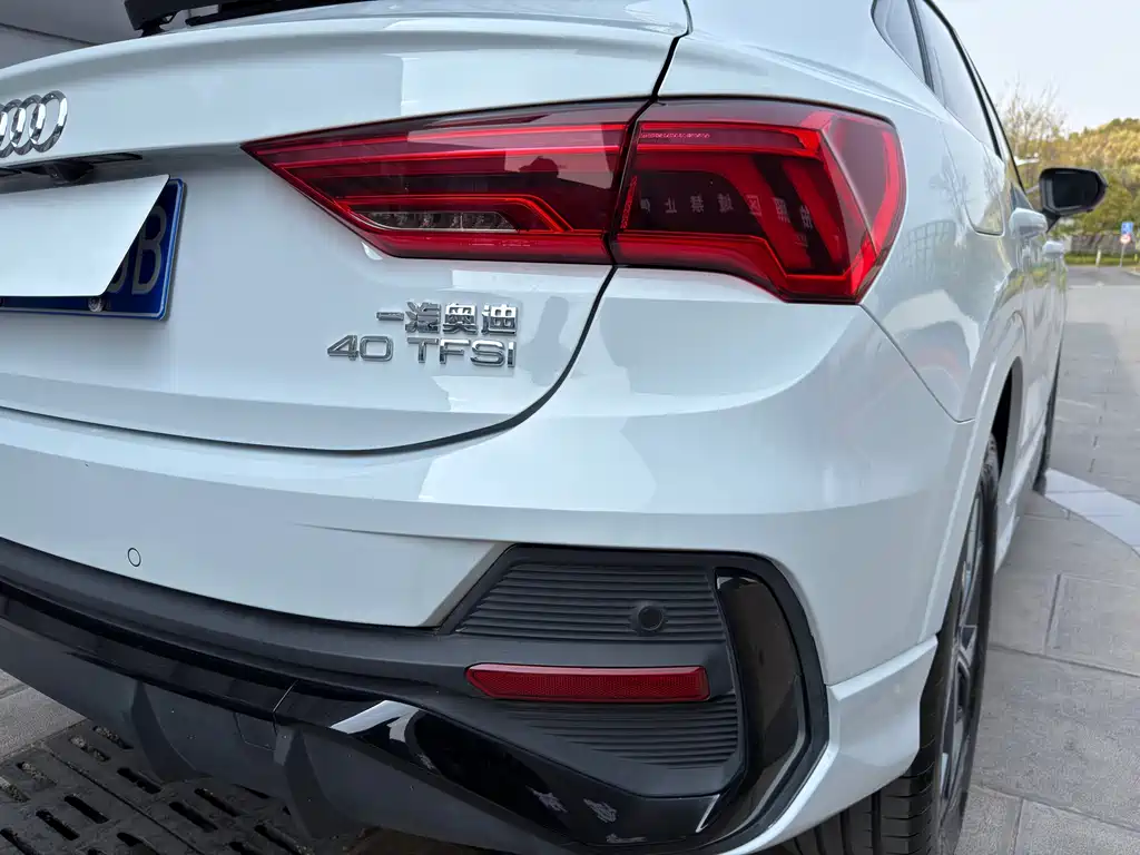 Audi Q3 Sportback 2022 — фото 30