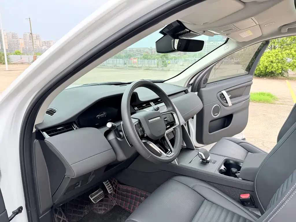 Land Rover Discovery Sport 2025 — фото 18