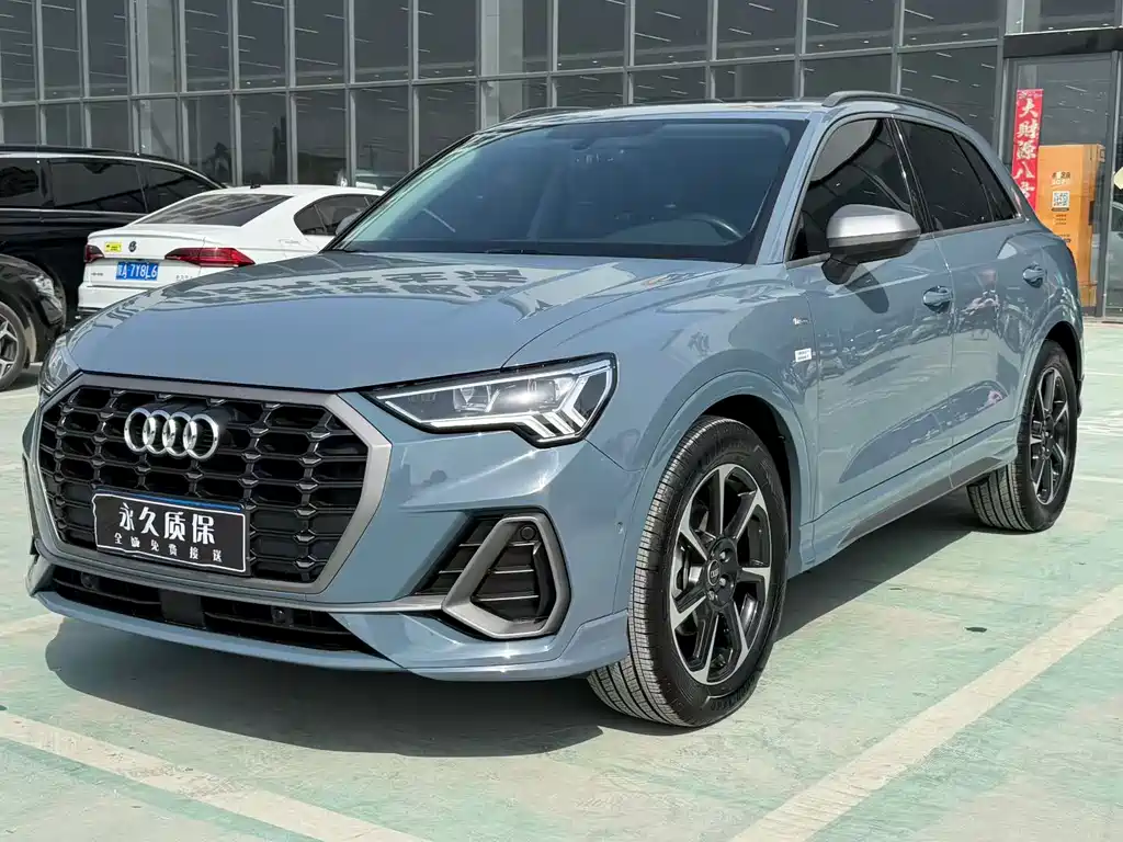 Audi Q3 2023 — фото 1