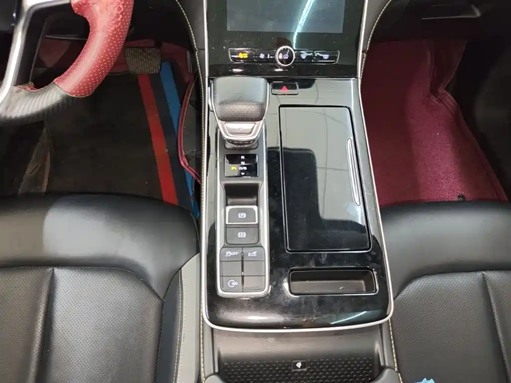 Roewe i6 MAX 2022 — фото 14