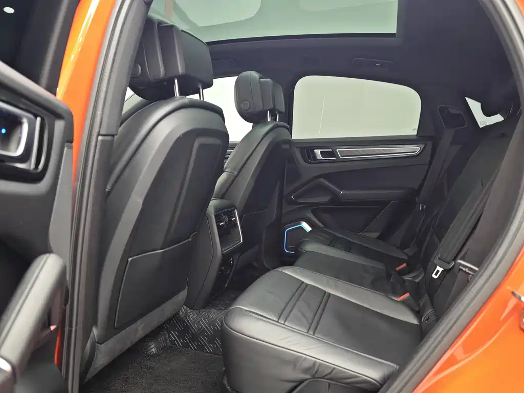 Porsche Cayenne 2020 — фото 18