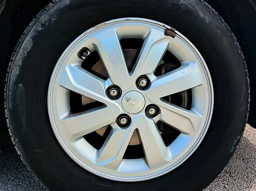 Kia K2 2015 — фото 18