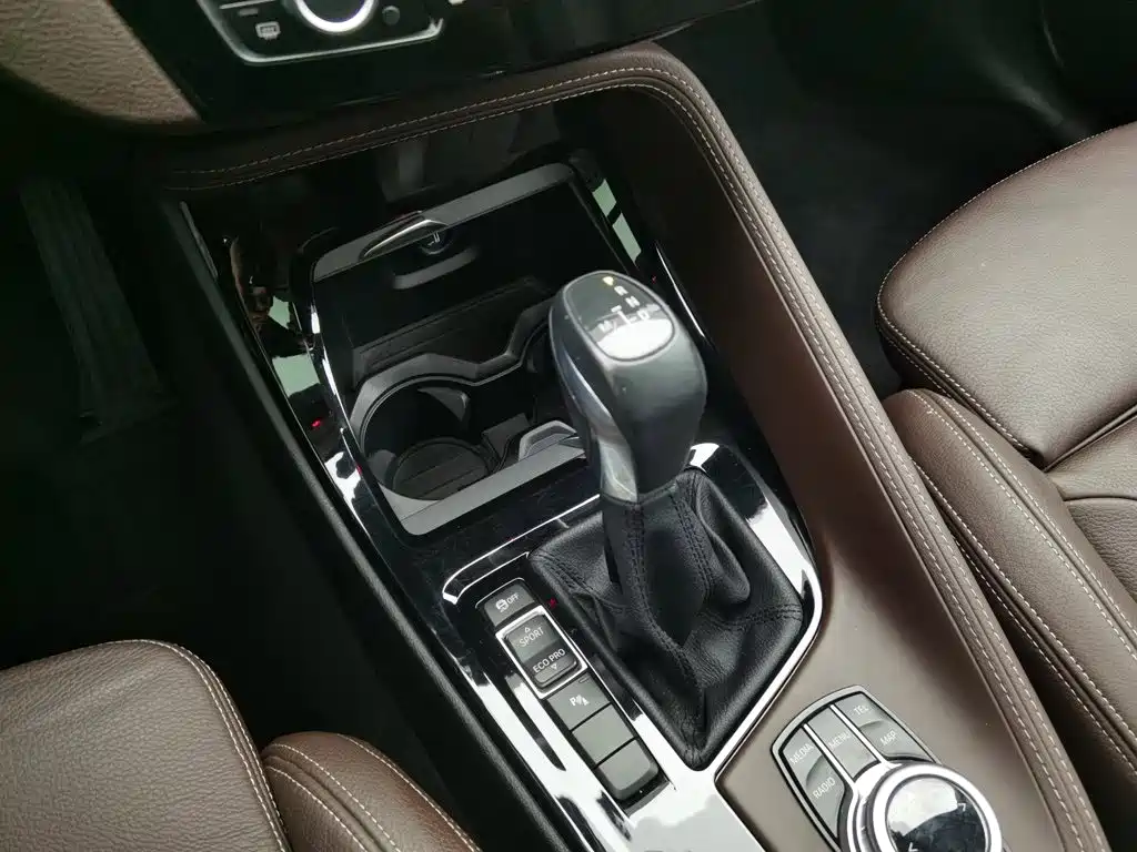 BMW X1 2016 — фото 13