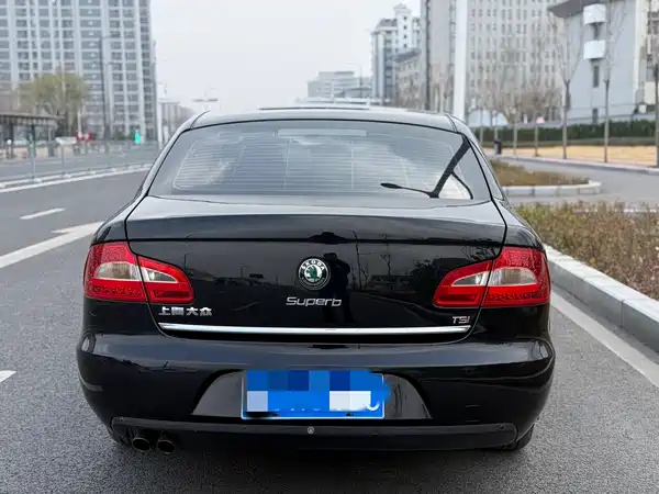 Skoda Superb 2012