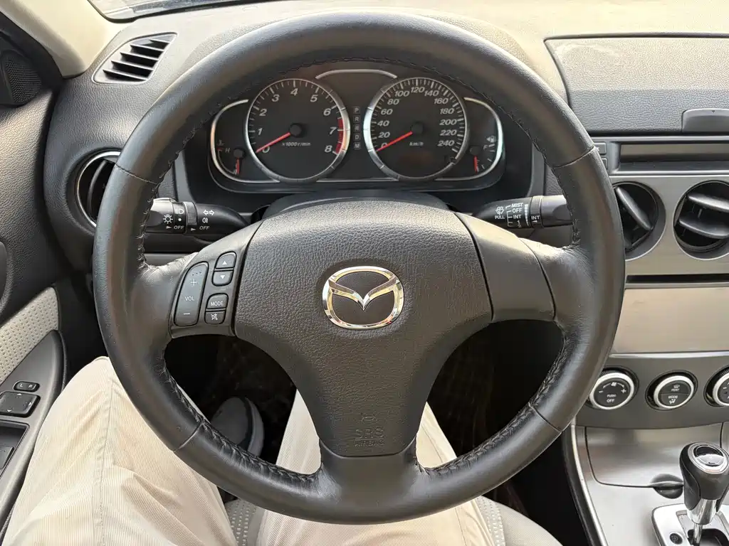 Mazda 6 2015 — фото 16