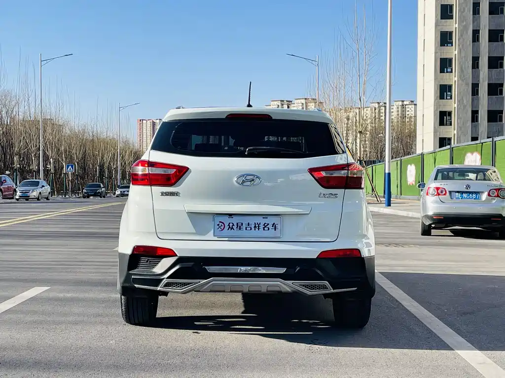 Hyundai ix25 2016 — фото 16
