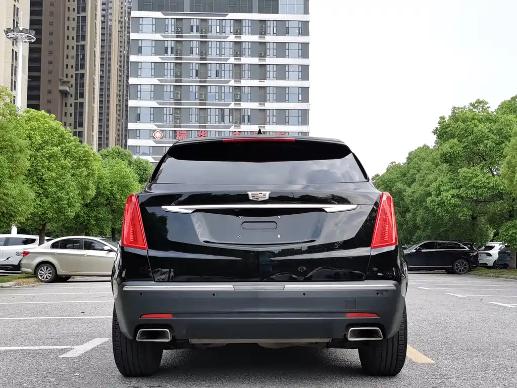 Cadillac XT5 2018 — фото 14