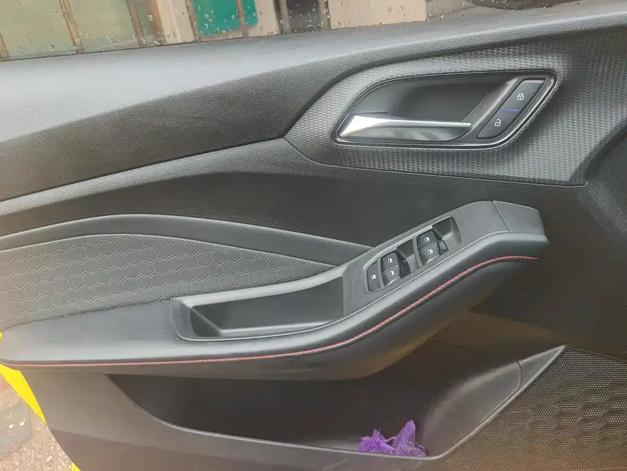 MG MG5 2022