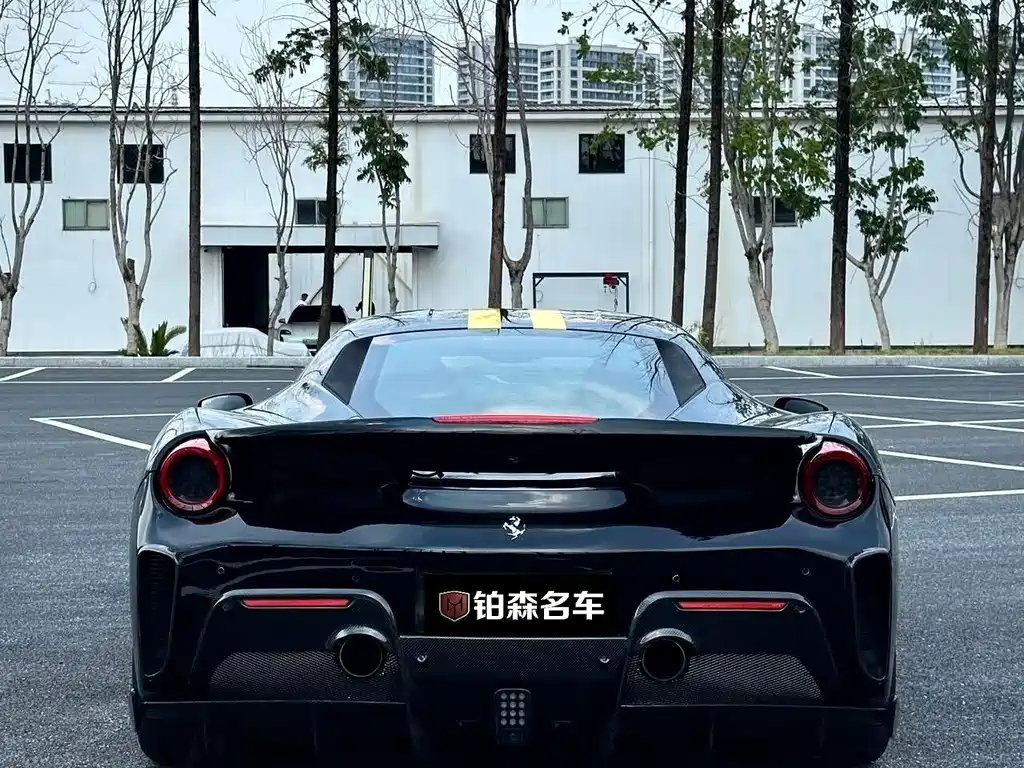 Ferrari 488 2016 — фото 6