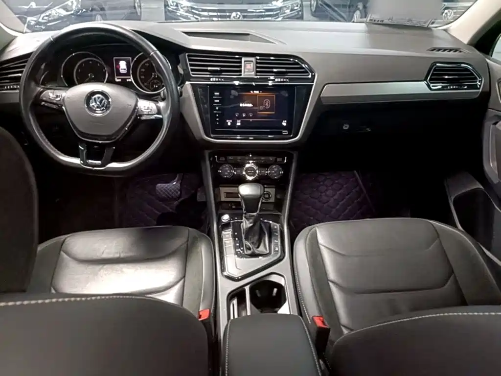 Volkswagen Tiguan L 2020 — фото 10