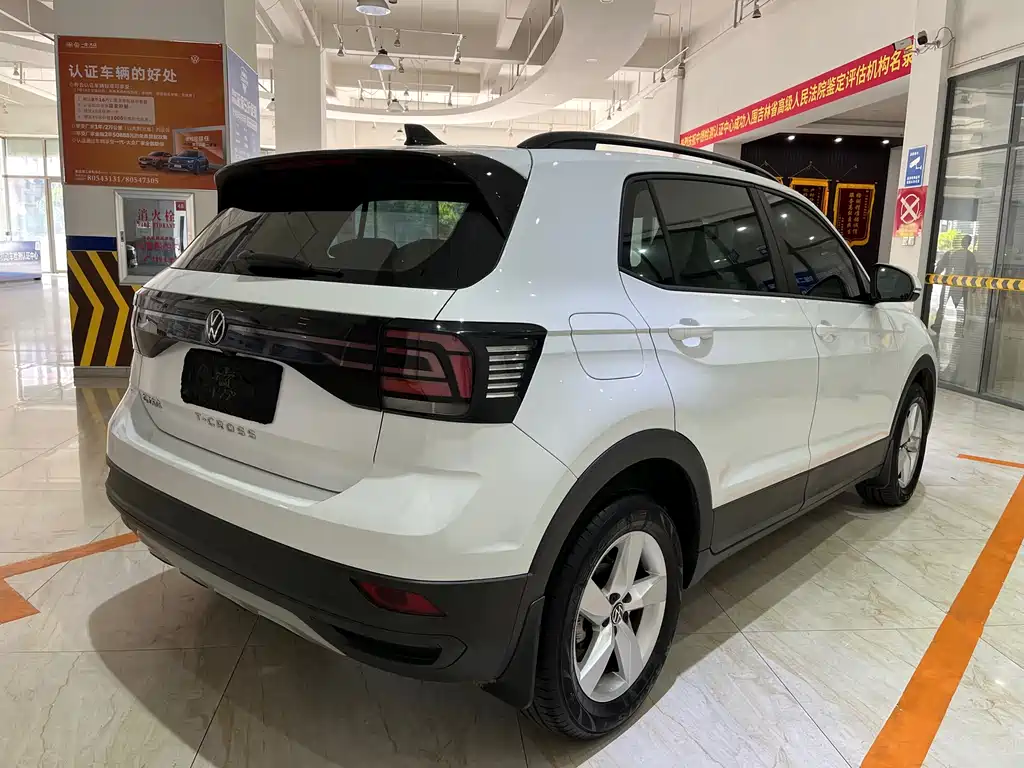 Volkswagen T-Cross 2023 — фото 4