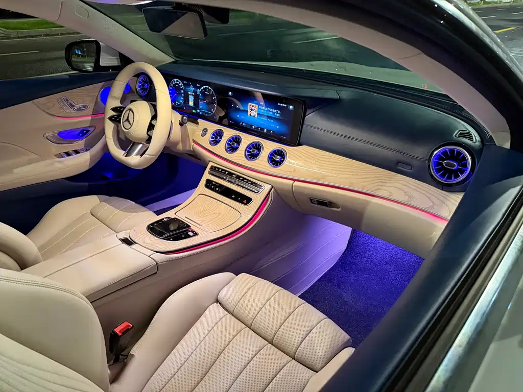 Mercedes-Benz E-Class 2023 — фото 10