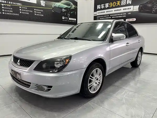 Mitsubishi LANCER 2012