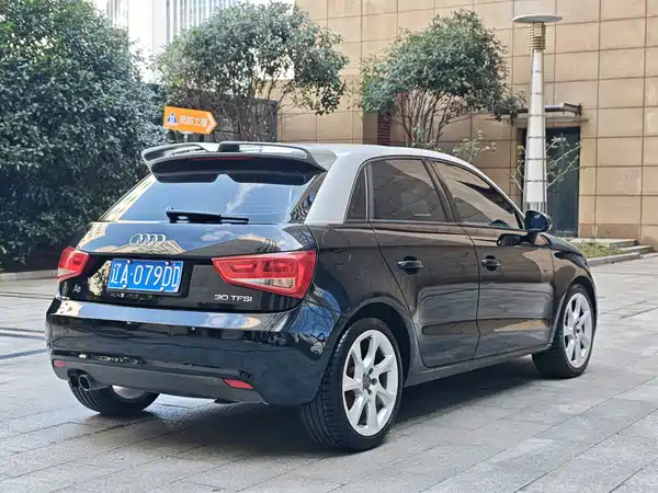 Audi A1 2015