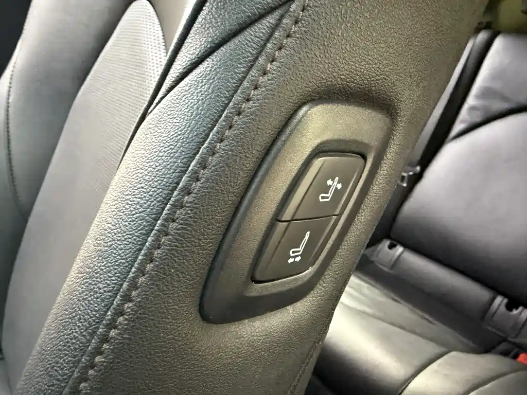 Toyota Camry 2022 — фото 14