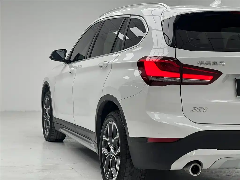BMW X1 2022 — фото 11