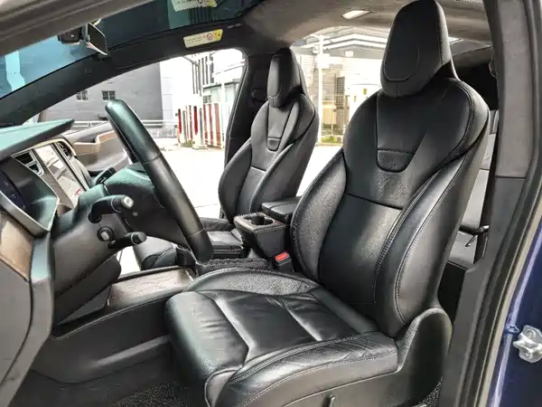 Tesla Model X 2017