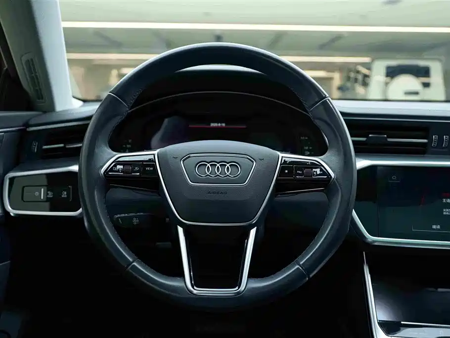 Audi A7 2023 — фото 18