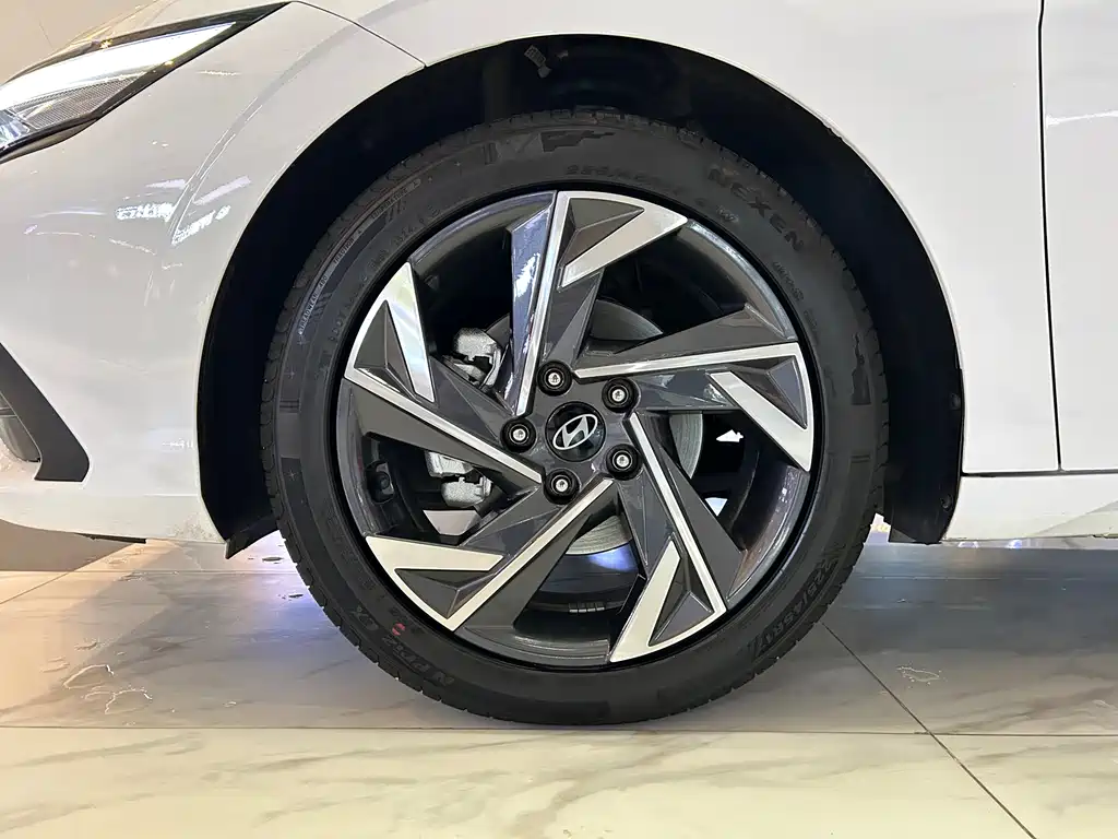 Hyundai Elantra 2026 — фото 14