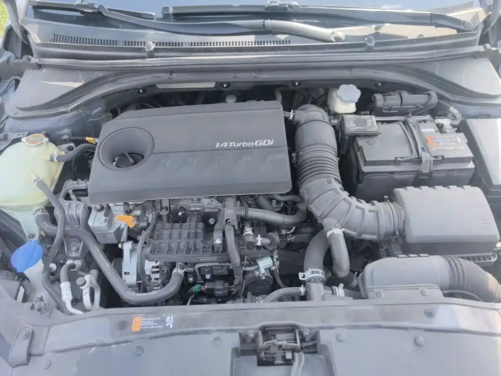 Hyundai Elantra 2019 — фото 17
