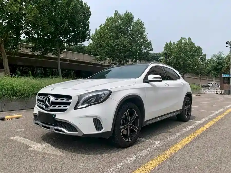Mercedes-Benz GLA 2018 — фото 1