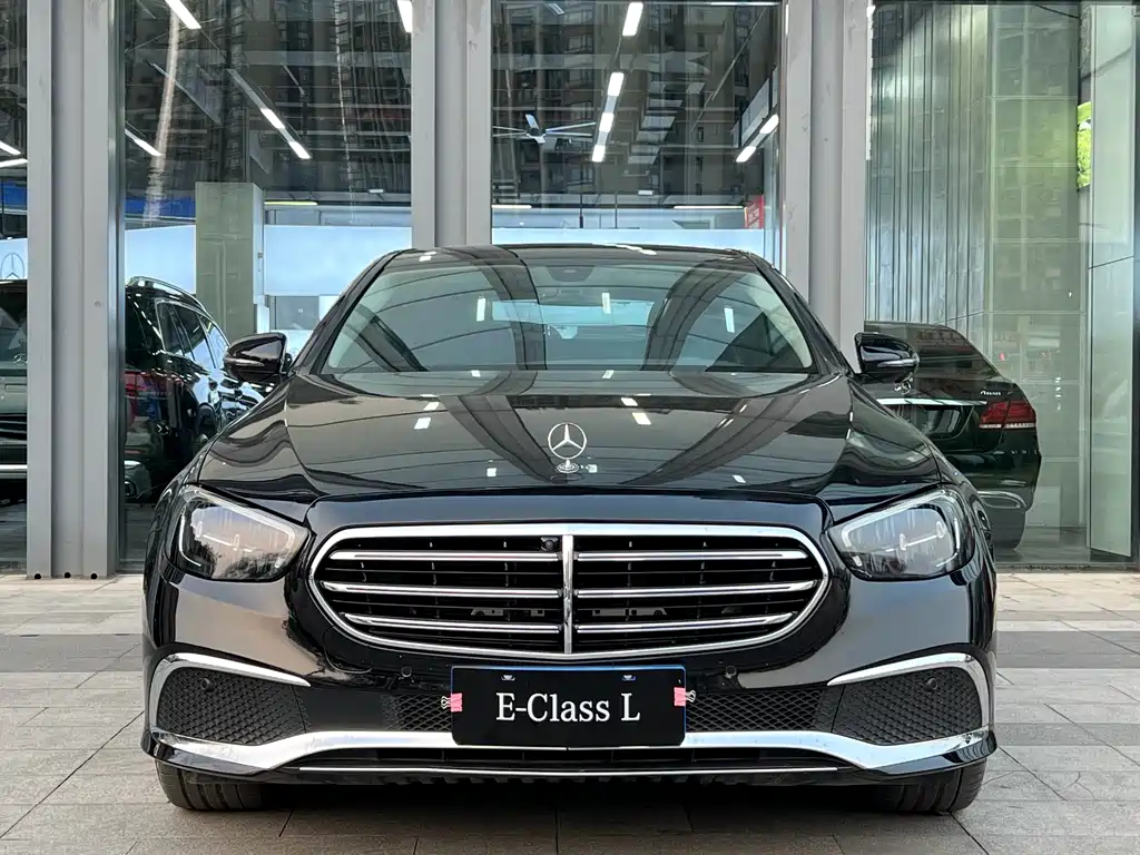 Mercedes-Benz E-Class 2022 — фото 3