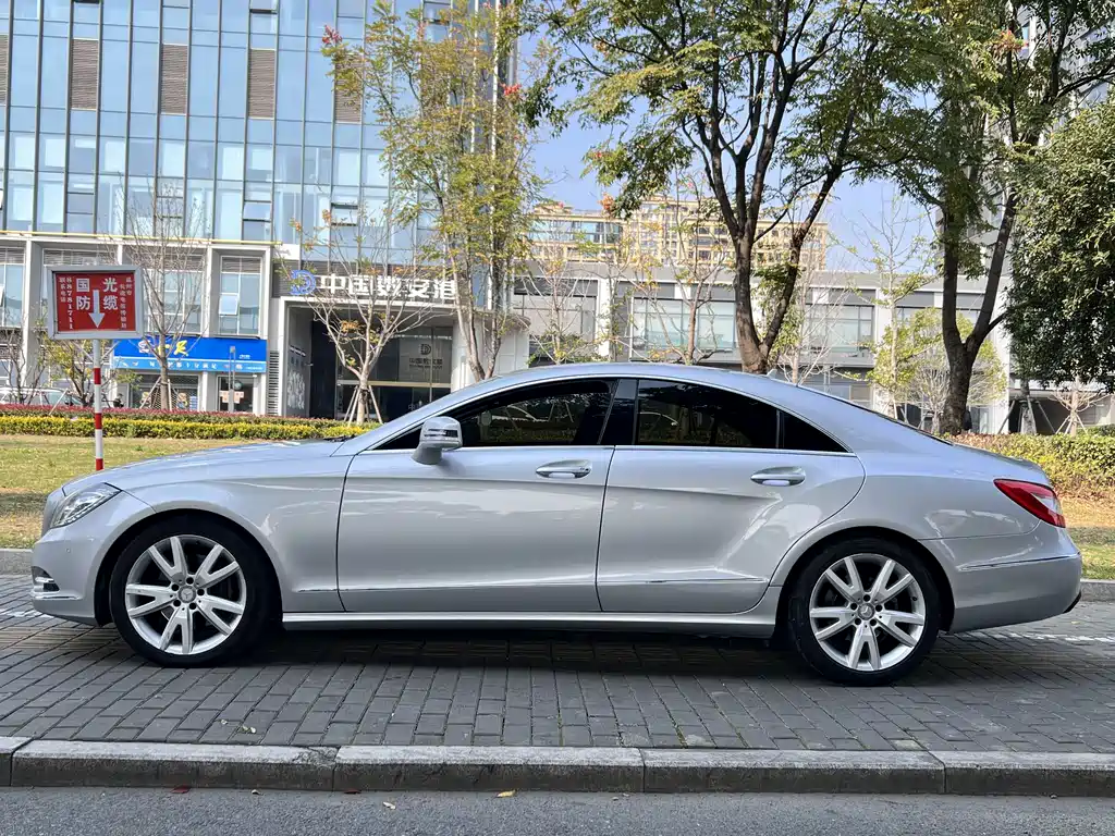 Mercedes-Benz CLS 2013 — фото 5