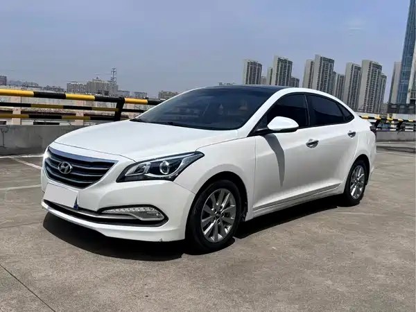 Hyundai Mistra 2014