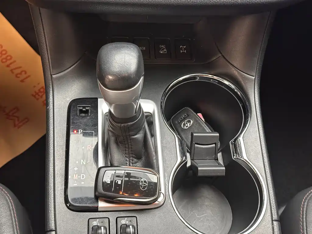Toyota Highlander 2018 — фото 18