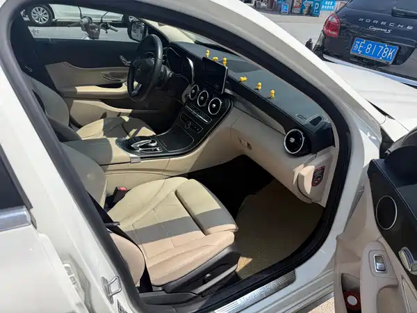 Mercedes-Benz C-Class 2017