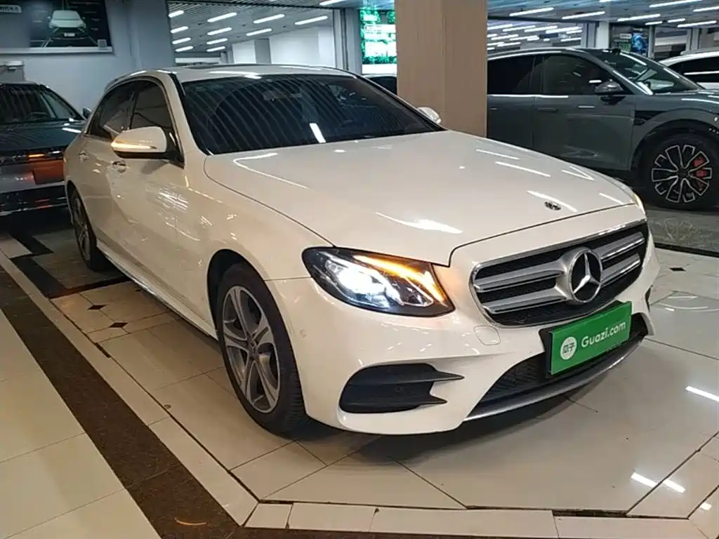 Mercedes-Benz E-Class 2019 — фото 4