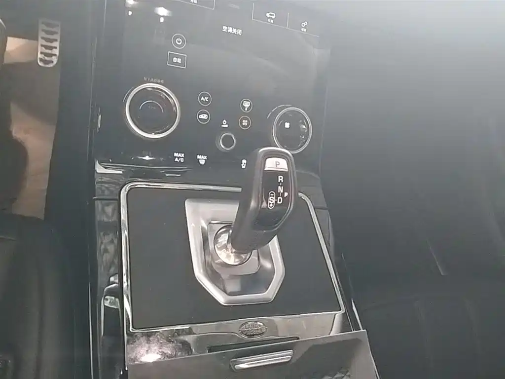 Land Rover Evoque 2020 — фото 14