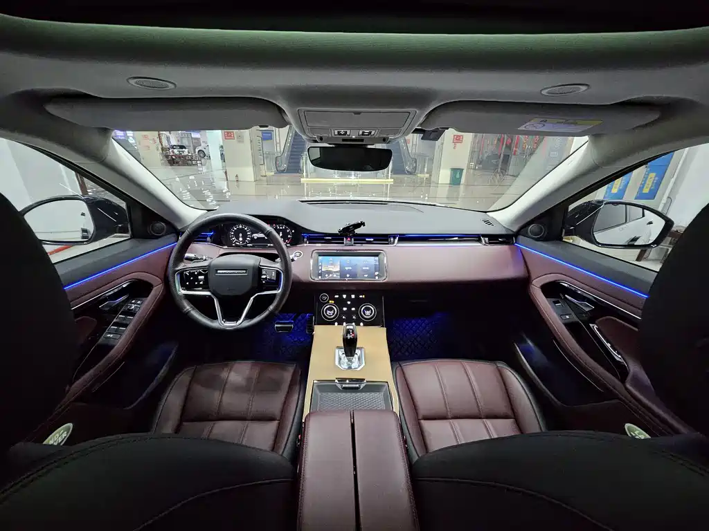 Land Rover Evoque 2023 — фото 12