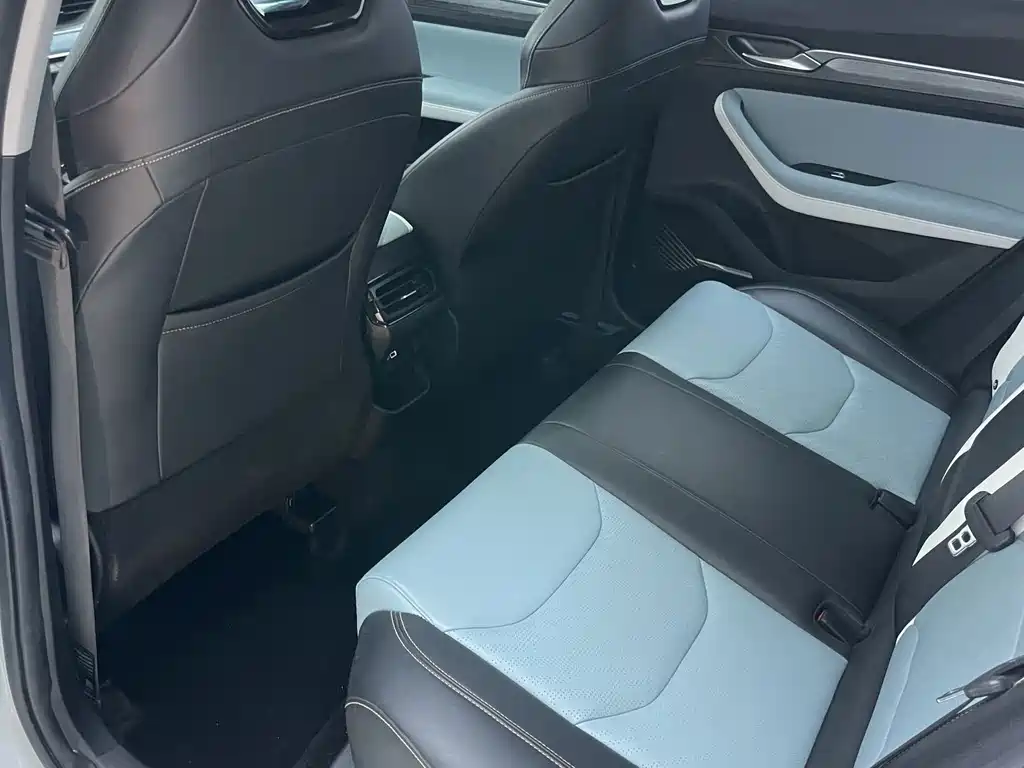 Geely Emgrand S 2022 — фото 16