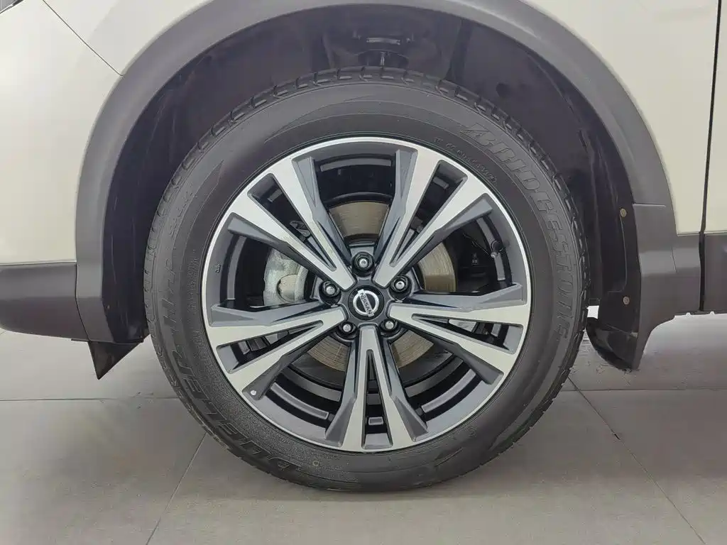 Nissan Qashqai 2023 — фото 17