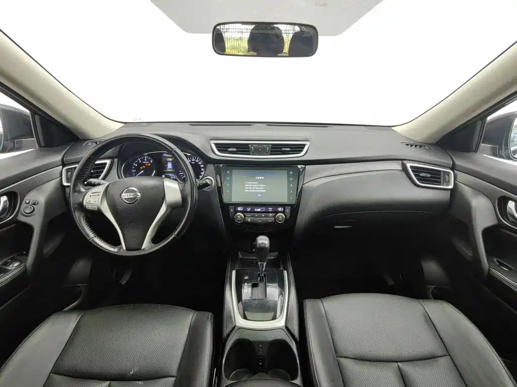 Nissan X-Trail 2015