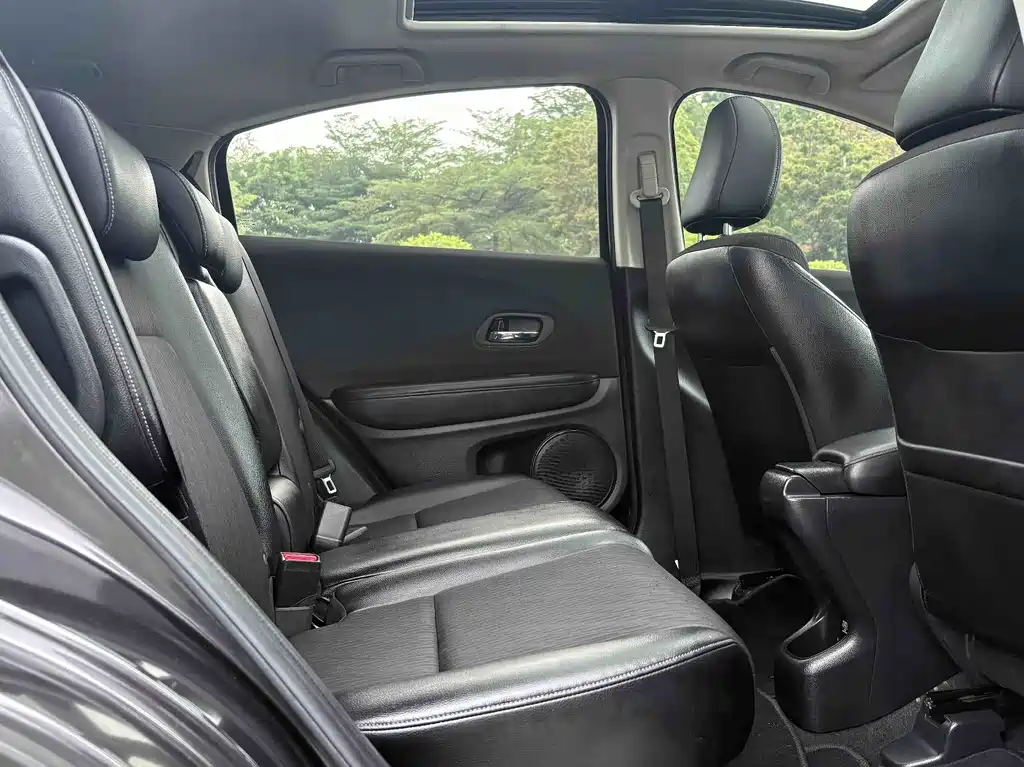 Honda Vezel 2021 — фото 16