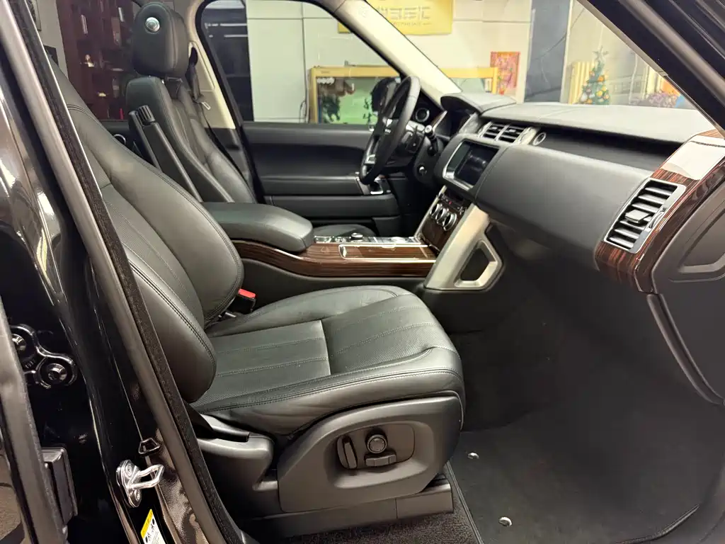 Land Rover Range Rover 2017 — фото 17