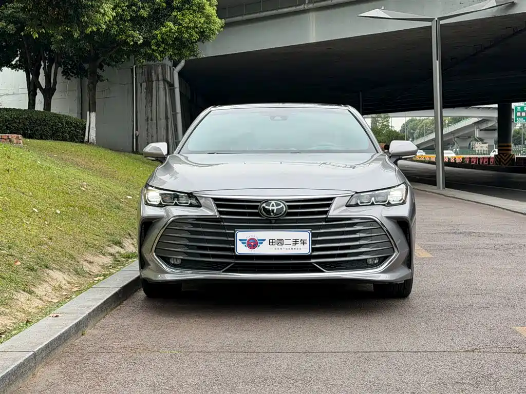 Toyota Avalon 2020 — фото 2