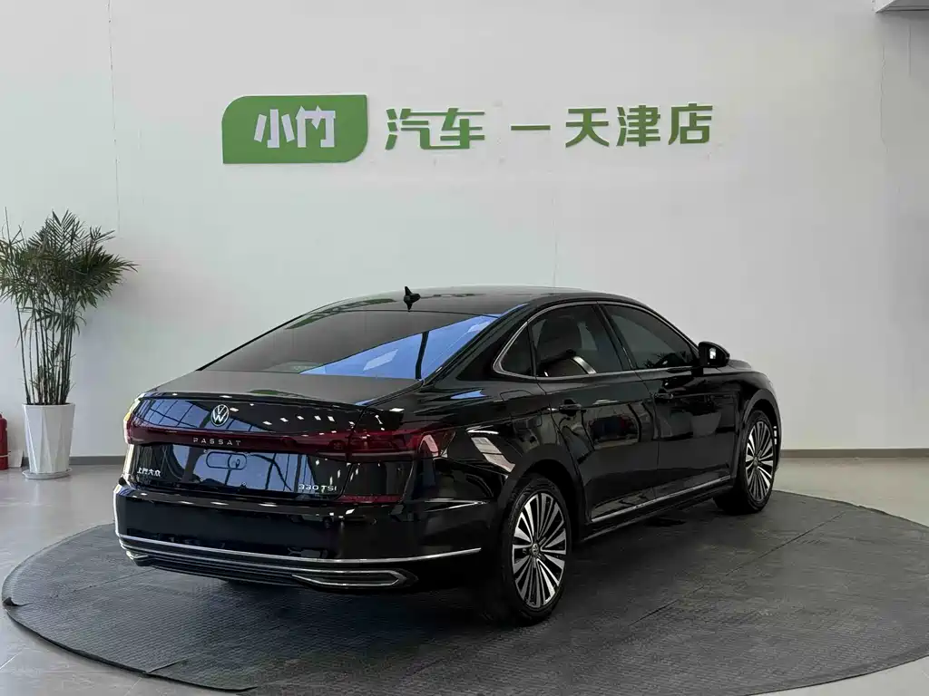 Volkswagen Passat 2022 — фото 6