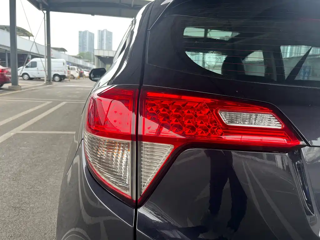 Honda Vezel 2021 — фото 4