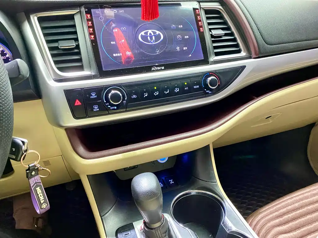 Toyota Highlander 2016 — фото 12