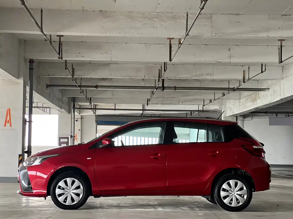 Toyota Yaris L 2020 — фото 20