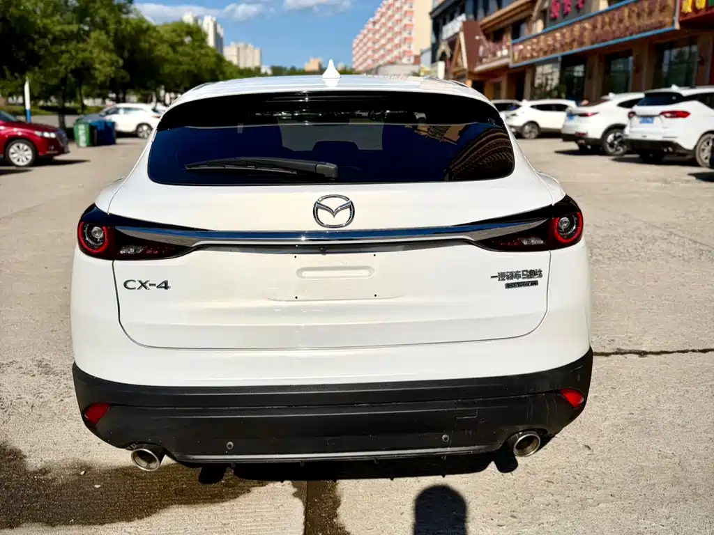 Mazda CX-4 2023