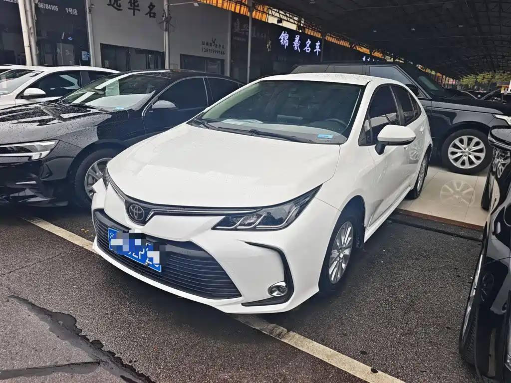 Toyota Corolla 2020 — фото 1