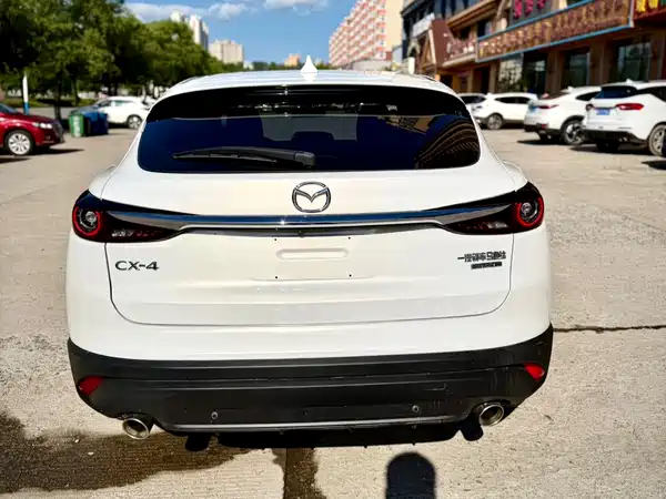 Mazda CX-4 2023