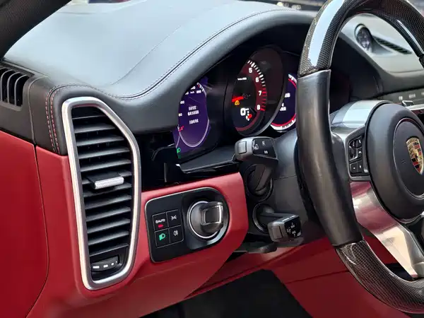 Porsche Cayenne 2023
