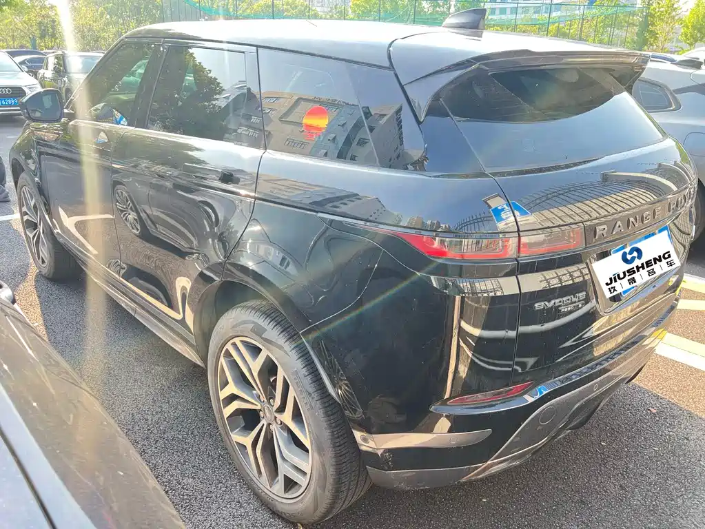 Land Rover Evoque 2021 — фото 3