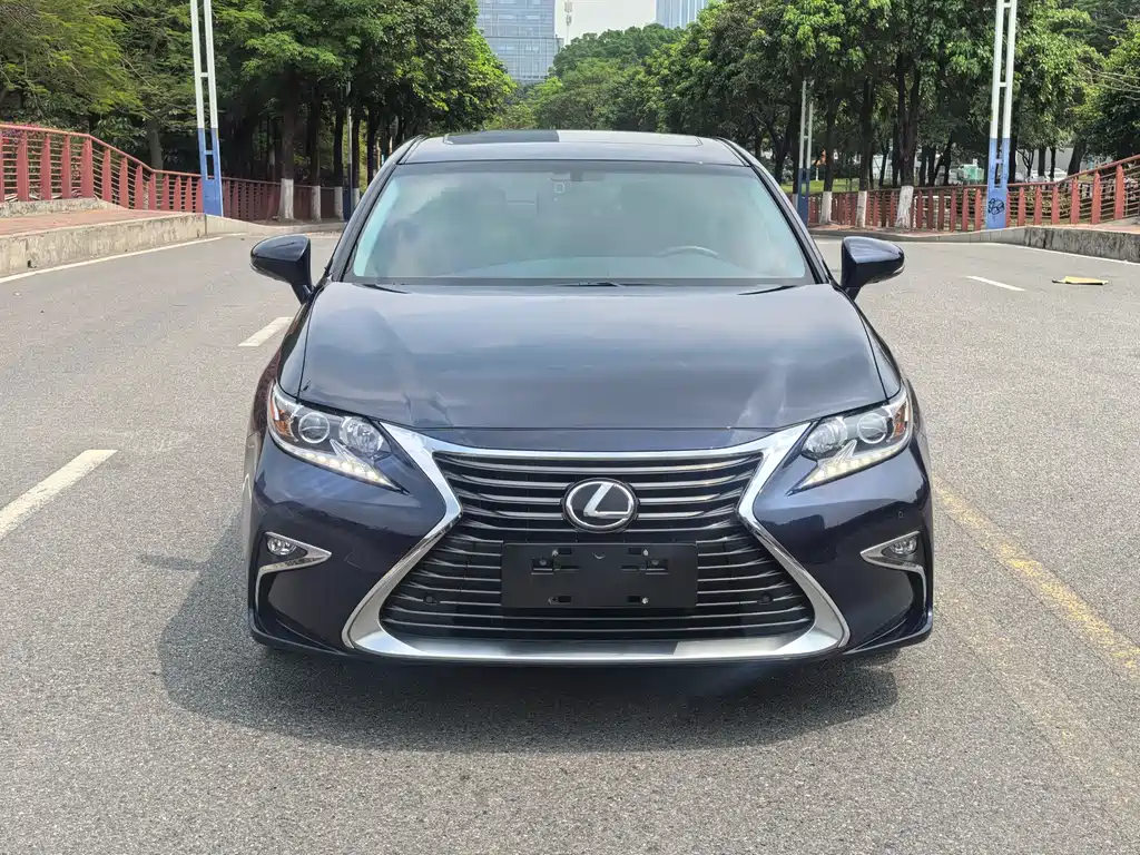 Lexus ES 2015 — фото 2